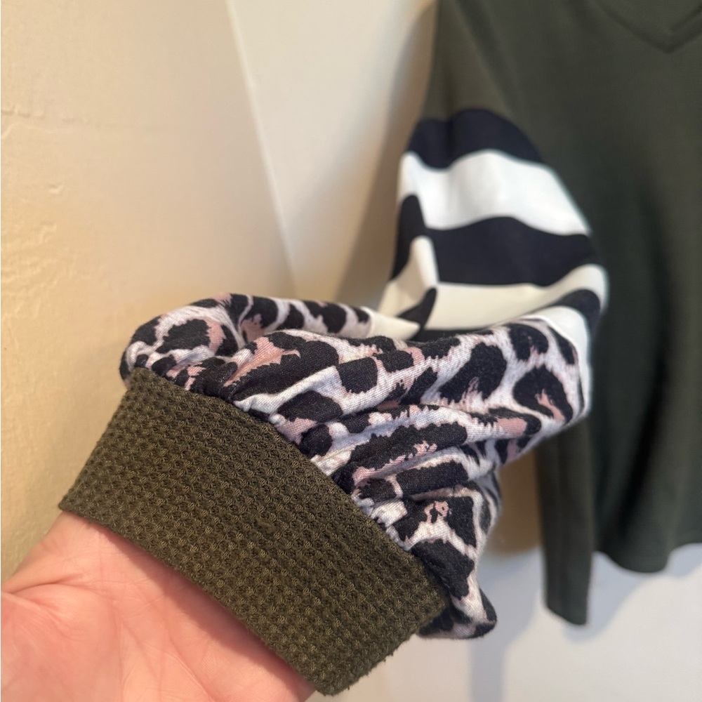 Olive Green V Neck Striped and Cheetah Print Sleeve Women's Top - Picture 3 of 3